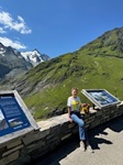 id:3257 : 2024-01/thumbs/On-top-of-Austria-Grossglockner-elevation-2,504 meters.jpg